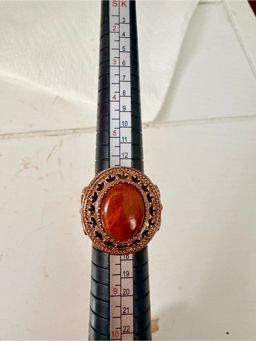 Vintage-Style Women's Filigree Ring with Coral - SZ 7